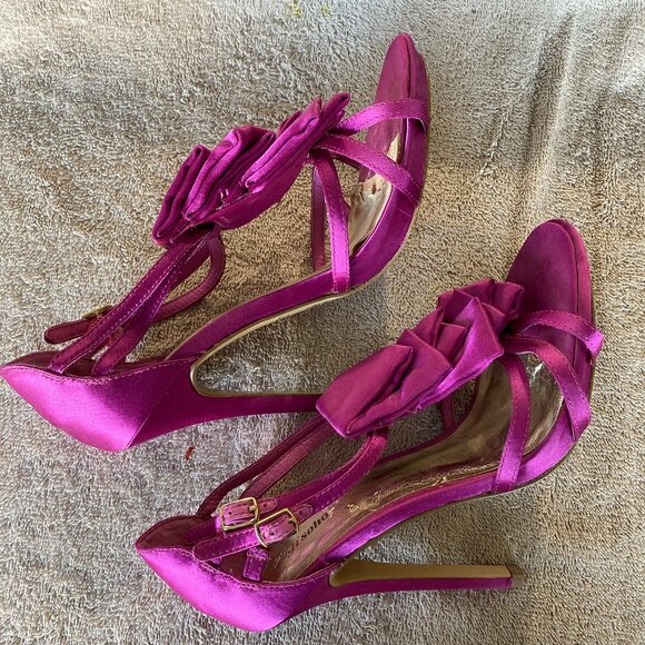 Zigi Soho Fuchsia Satin Ruffle Heels | Women’s Size 7.5M | Strappy Dress Sandals - Picture 4 of 7